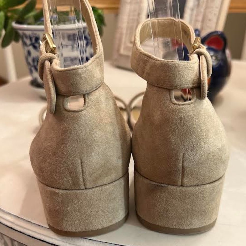 Stuart Weitzman Suede Ankle Strap Sandals - Size 8.5M - Picture 2 of 6